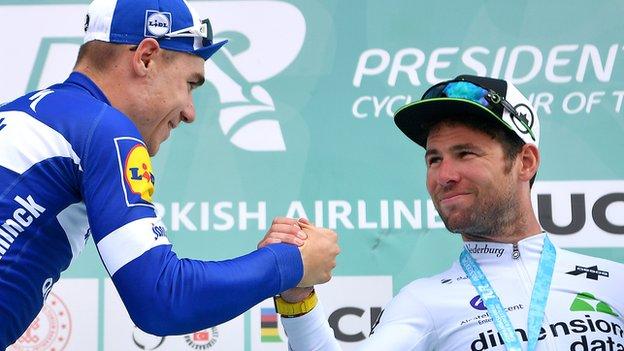 Fabio Jakobsen and Mark Cavendish