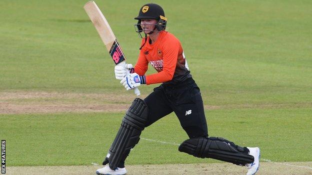 Danni Wyatt's 53 came off 57 balls for Southern Vipers.