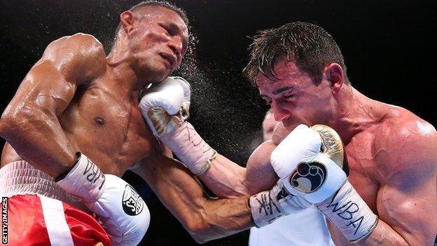 Anthony Crolla (right) in action