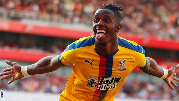 Wilfried Zaha is happy at Crystal Palace, says Roy Hodgson - BBC Sport