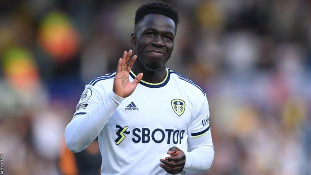 Wilfried Gnonto: Leeds United forward puts in transfer request - BBC Sport