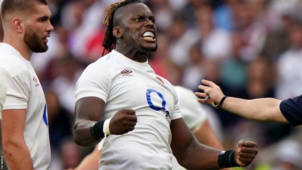 Maro Itoje celebrates a try for England