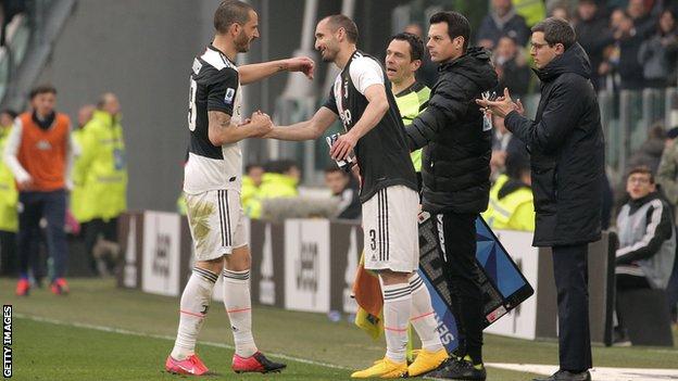 Giorgio Chiellini replaced Leonardo Bonucci with 12 minutes left
