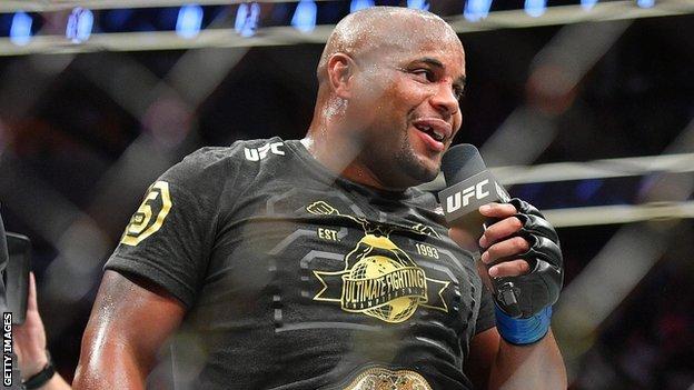 Ufc 230 Daniel Cormier Warns Brock Lesnar To Stay Out Of The Octagon Bbc Sport