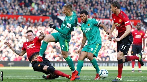 Manchester United 2-1 Watford: Rashford and Martial give Solskjaer ...