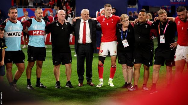 Wales in team huddle