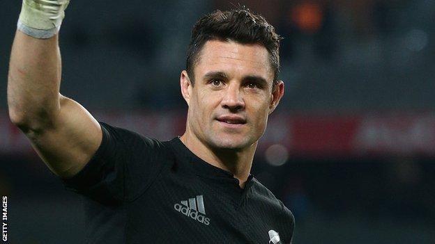 Former All Black Dan Carter returns to Racing 92 as an injury