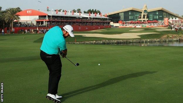 Shane Lowry in third-round action in Abu Dhabi