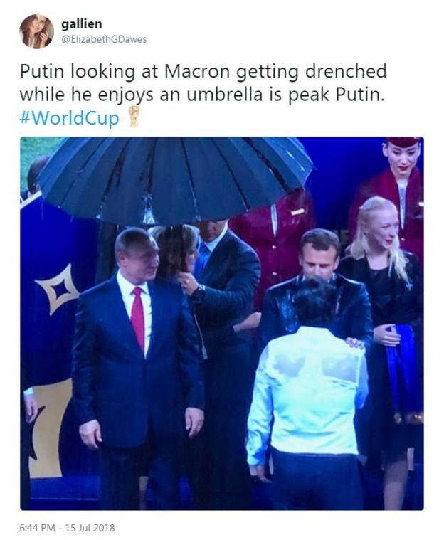 Rain breaks out during World Cup award ceremony in Moscow (PHOTOS