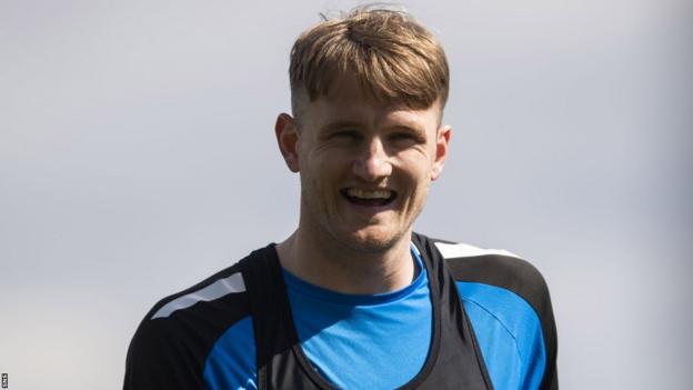 Falkirk centrale verdediger Coll Donaldson