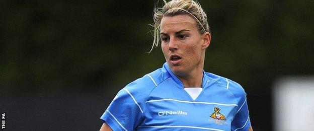 Tanya Oxtoby: Bristol City's history-making young coach - BBC Sport