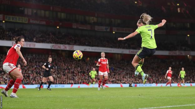 Ella Toone scores Manchester United's opener