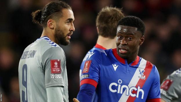 Marc Guehi speaks to Dominic Calvert-Lewin