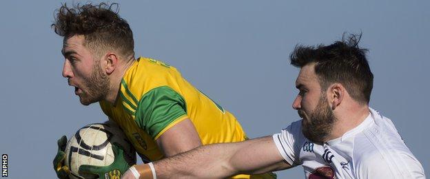 Donegal's Eoghan Ban Gallagher battles with Kildare's Fergal Conway
