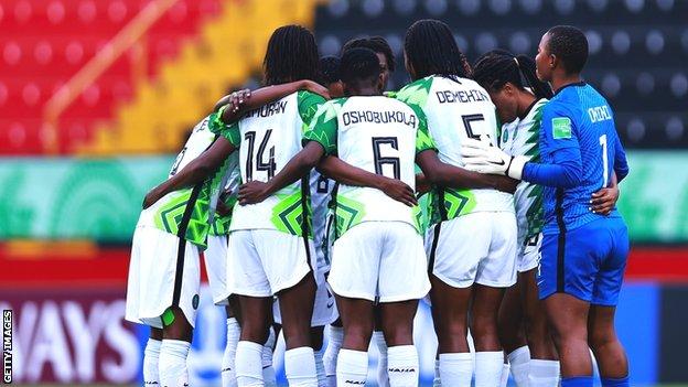 Nigeria Under-20 Women in a huddle before a match