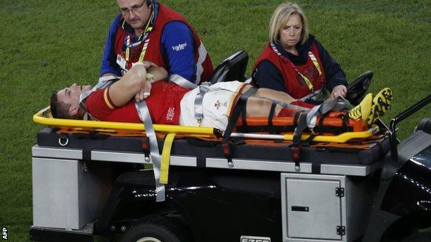 Wales centre Scott Williams suffered a leg injury against England