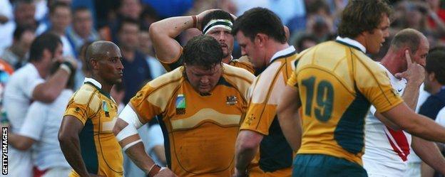 Australia are disappointed after losing to England in 2007