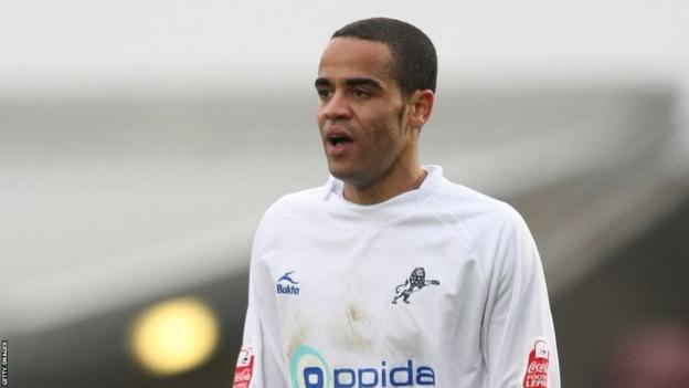 Danny Senda playing for Millwall in 2008