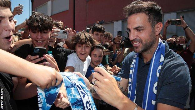 Cesc Fábregas assume como técnico interino do Como, na Serie B