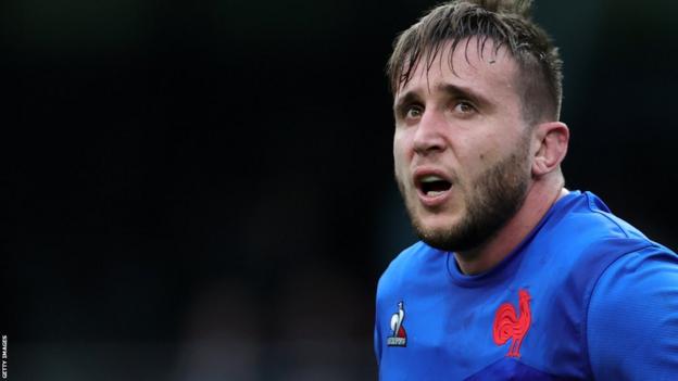 Anthony Jelonch in action for France