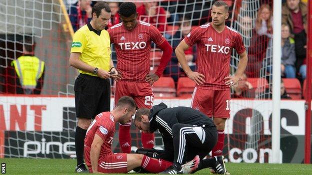 Callum Roberts was injured in Aberdeen's win over St Mirren
