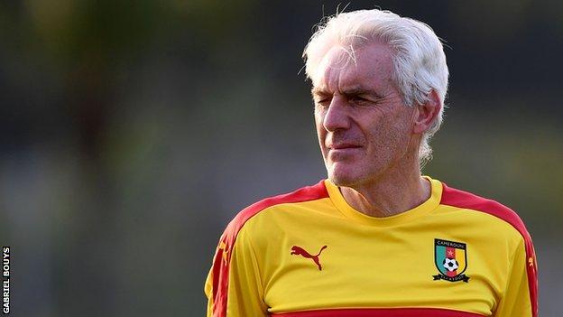 Hugo Broos 'does not want to leave Cameroon' - BBC Sport