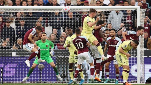 West Ham United 2-1 Anderlecht: Jarrod Bowen and Said Benrahma score as  Hammers progress - BBC Sport