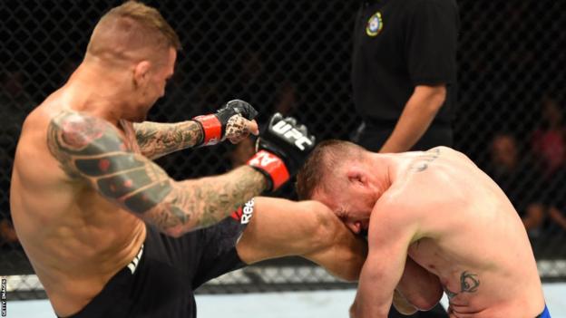 Dustin Poirier lands a knee to the head of Justin Gaethje