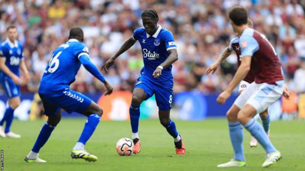 Amadou Onana of Everton in action during the Premier League match between Aston Villa and Everton