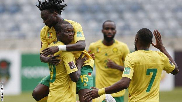 Cameroon celebrate Vincent Aboubakar's goal against Malawi