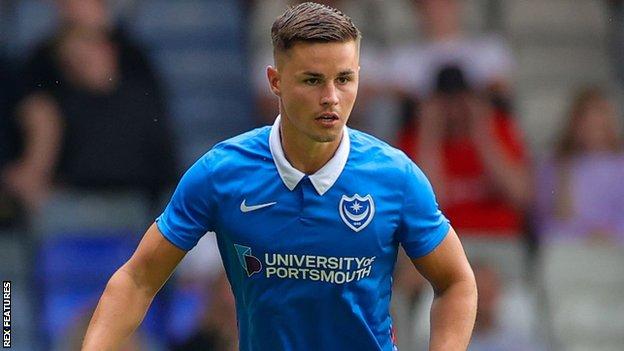 Callum Johnson: Fleetwood Town sign Portsmouth defender on loan - BBC Sport