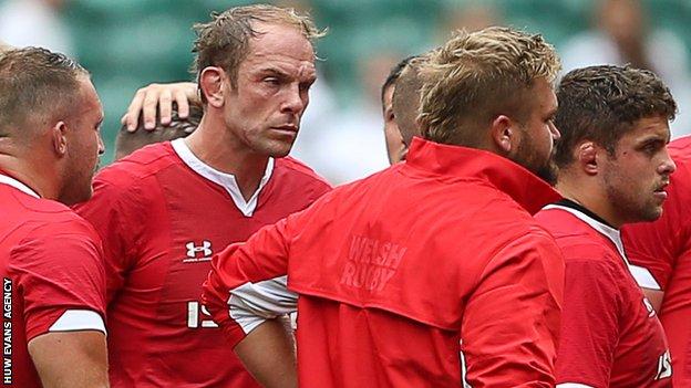 Wales captain Alun Wyn Jones and team-mates look dejected after defeat by England