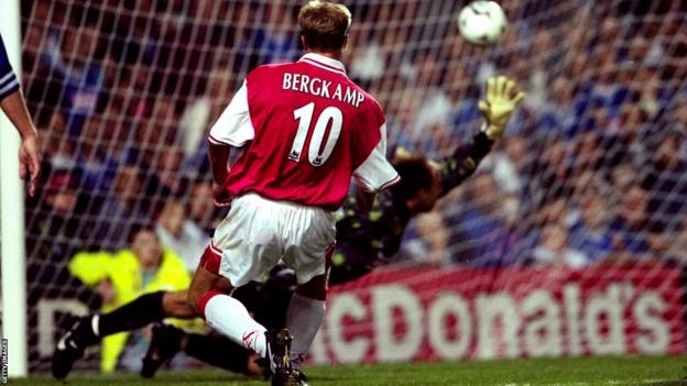 Dennis Bergkamp scores for Arsenal against Leicester