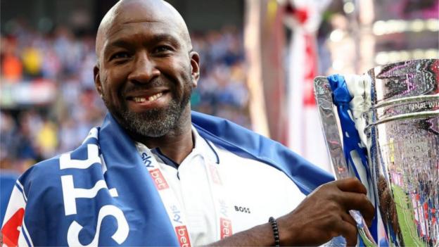 Darren Moore: Huddersfield Town appoint former Sheffield Wednesday boss as manager - BBC Sport