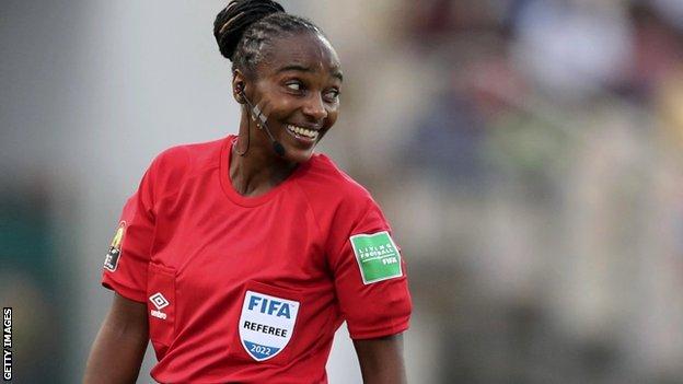 Salima Mukansanga during the Guinea vs Zimbabwe game