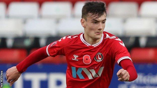 Dylan Levitt: Manchester United prête le milieu de terrain du Pays de Galles au club croate Istra - Championnat d'Europe 2020 Dylan Levitt