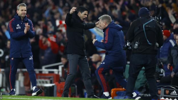 Mikel Arteta celebrates