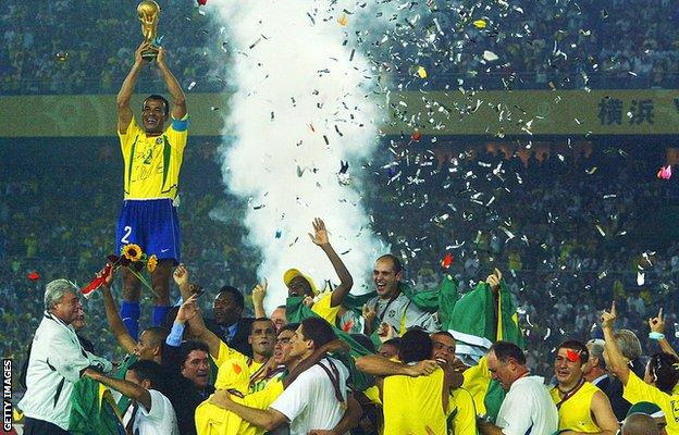 Cafu and Brazil celebrate winning the World Cup