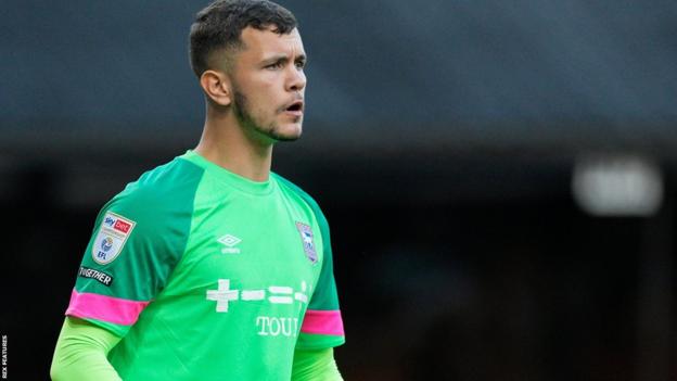 Cieran Slicker: Ipswich goalkeeper eyeing first-team chance after cup roles  - BBC Sport