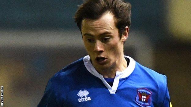 Harry McKirdy: Port Vale sign former Carlisle United forward - BBC Sport