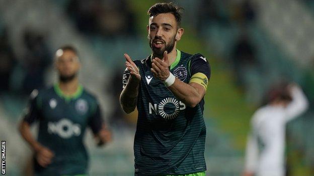 Bruno Fernandes signs for Manchester United from Sporting Lisbon