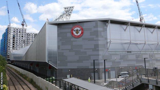 Griffin Park: Can Brentford give ground perfect send-off ...