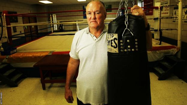 Boxer Chuck Wepner, the inspiration for 'Rocky,' honored in