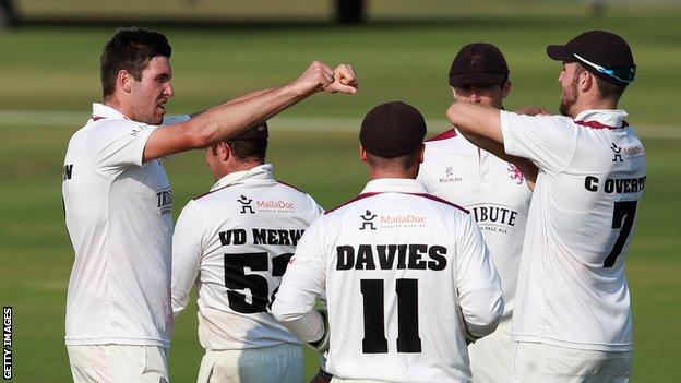 Somerset celebrate a wicket at Northants