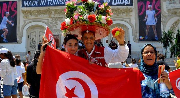 Tunisian tennis fans in Tunis