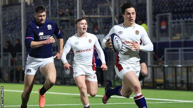 Henry Arundell on the way to scoring a spectacular try for England Under-20s