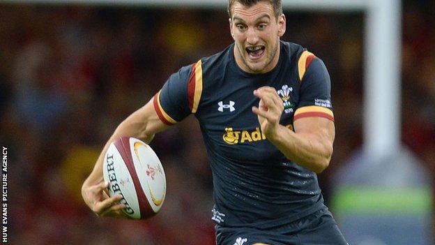 Sam Warburton in action for Wales
