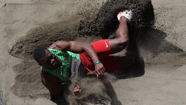 Hugues Fabrice Zango in action at the Tokyo Olympics