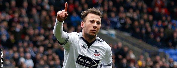 Le Fondre scored eight goals in 16 Championship starts after joining Bolton on loan in January 2015.