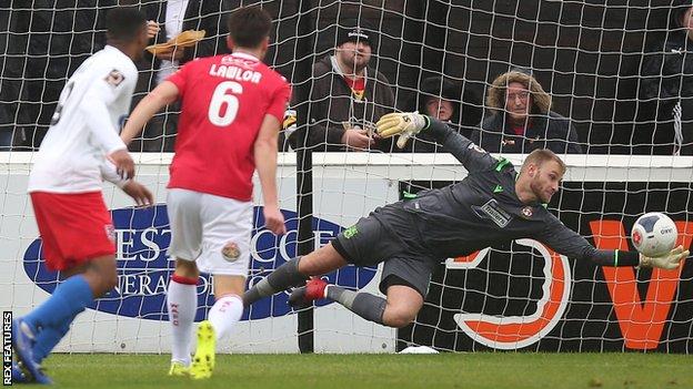 Dagenham & Redbridge kept Robert Lainton busy in the Wrexham goal